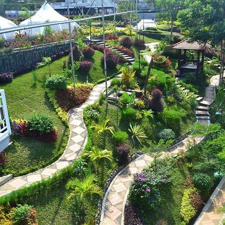 Chevilly Resort And Camp Богор Экстерьер фото